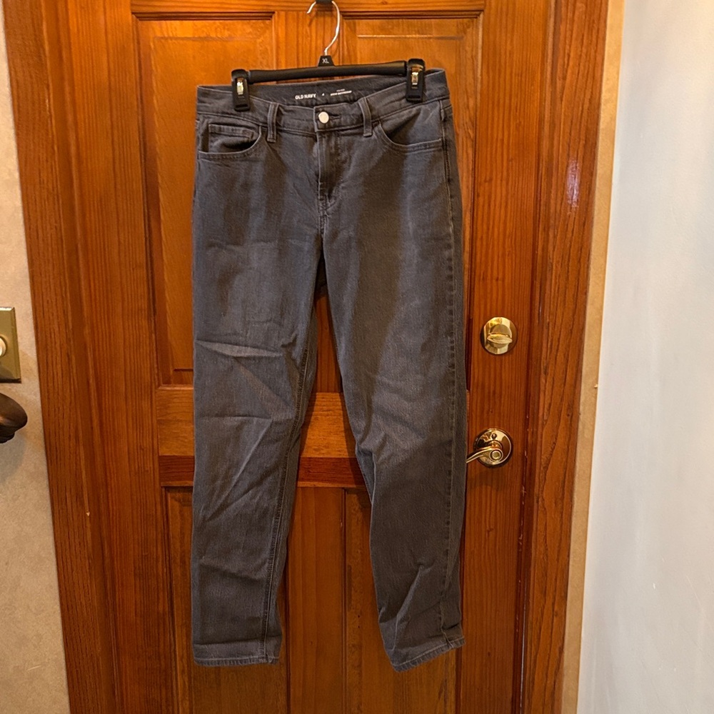 Old Navy Charcoal Mid-Rise WOW Boyfriend Jeans Size 4